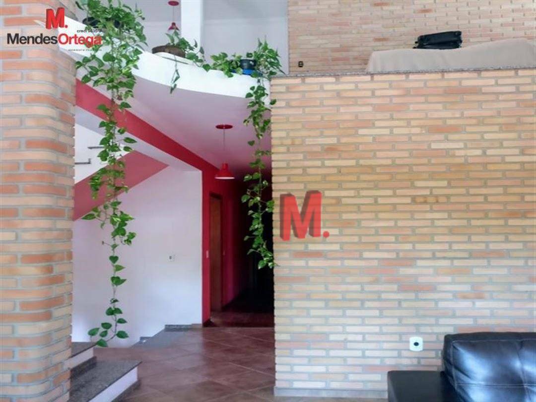 Casa à venda com 4 quartos, 600m² - Foto 8