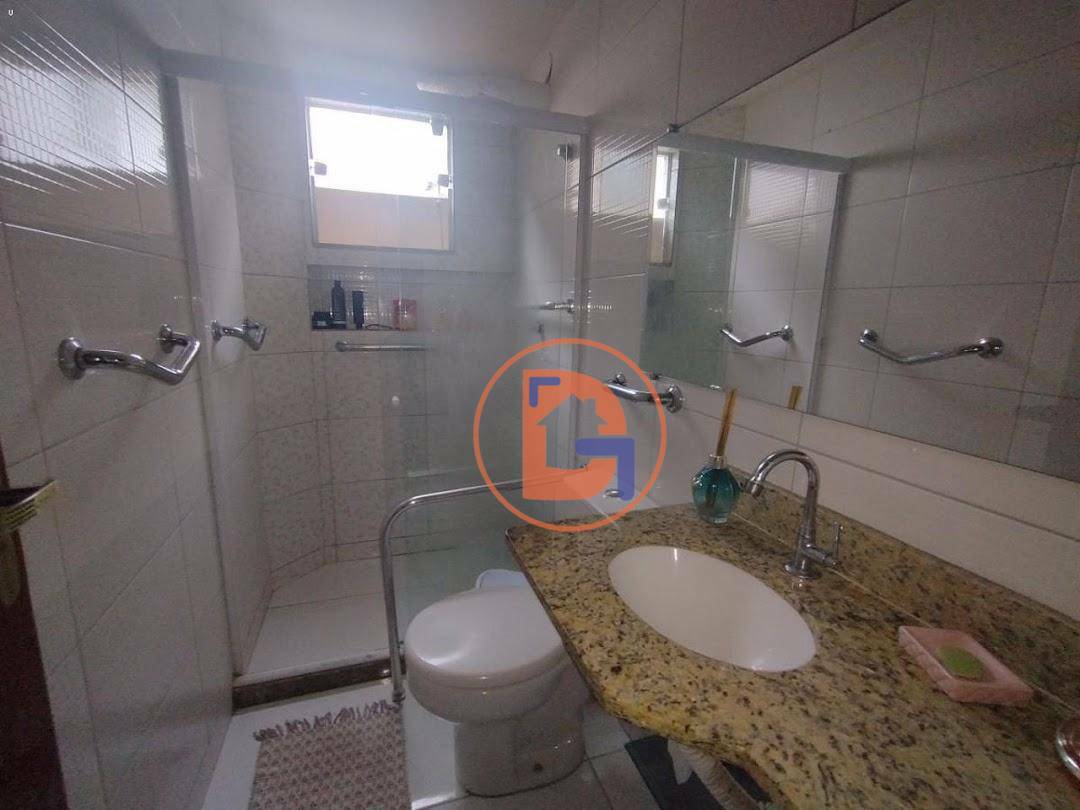 Casa à venda com 2 quartos, 159m² - Foto 14