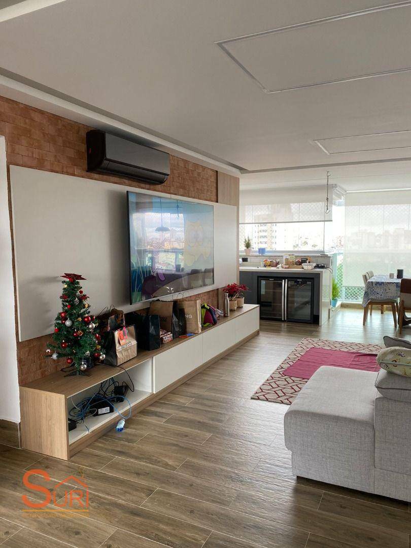 Apartamento à venda com 3 quartos, 181m² - Foto 3