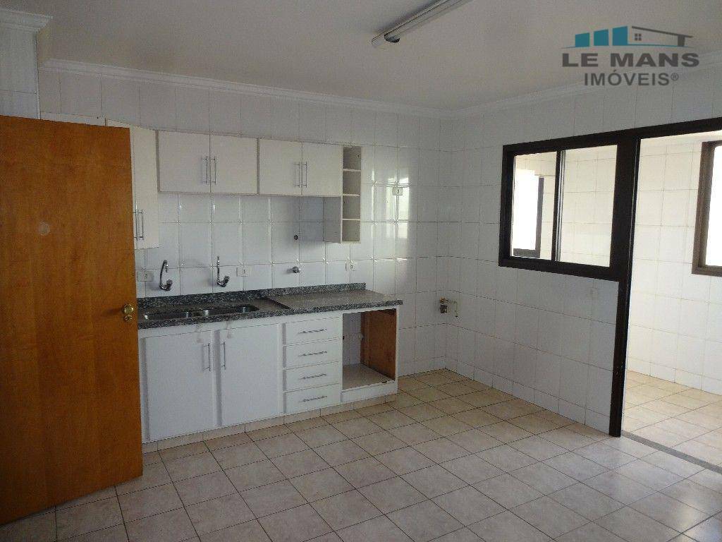 Apartamento à venda e aluguel com 3 quartos, 150m² - Foto 27