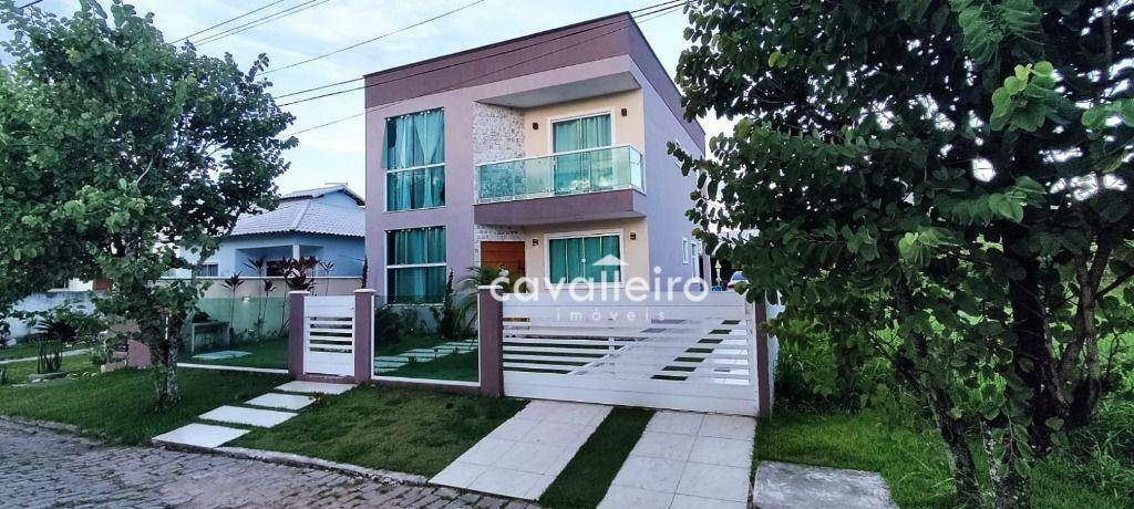 Casa de Condomínio à venda com 4 quartos, 225m² - Foto 2