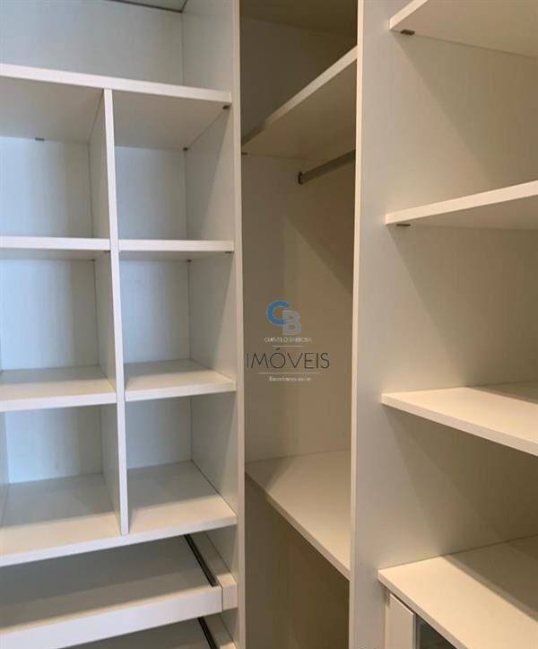 Apartamento à venda com 3 quartos, 156m² - Foto 12