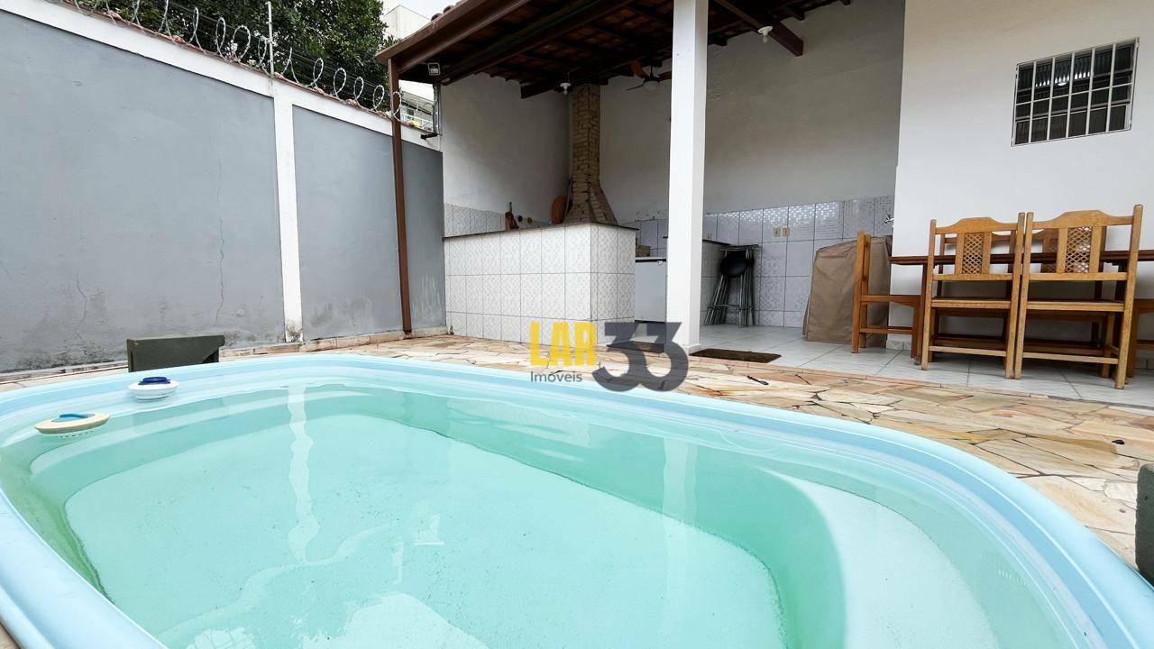 Casa à venda com 4 quartos, 138m² - Foto 15