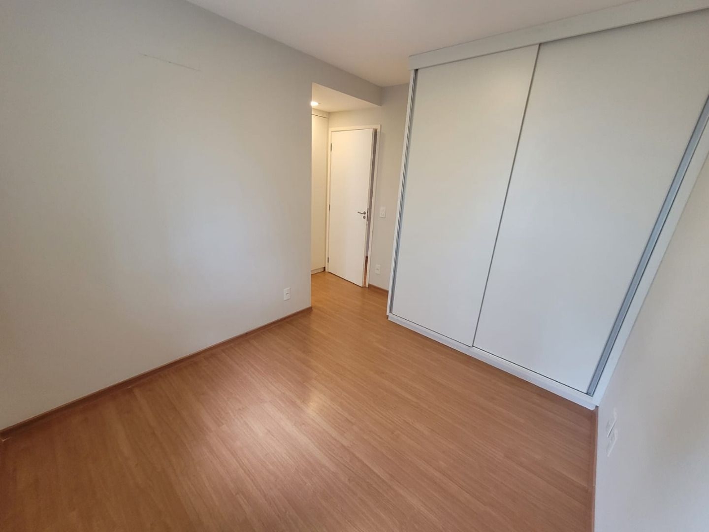 Apartamento à venda com 3 quartos, 117m² - Foto 18