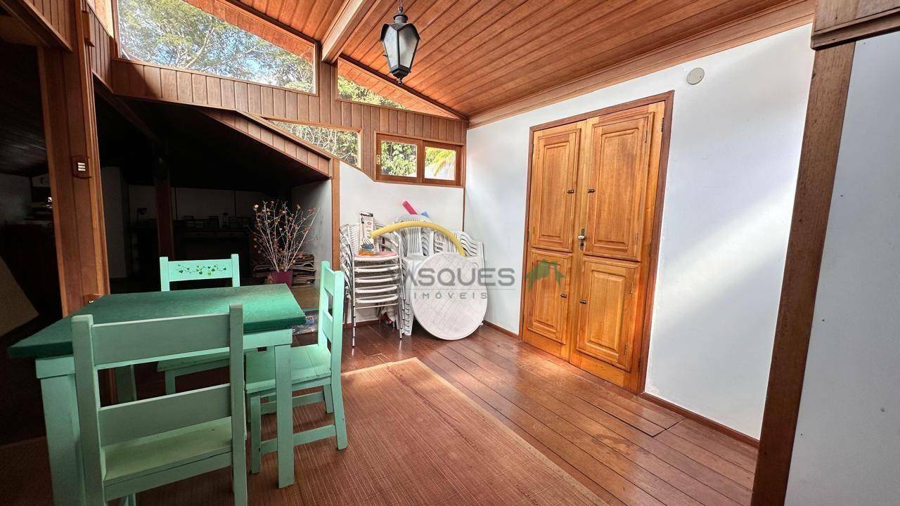 Casa à venda com 4 quartos, 371m² - Foto 26