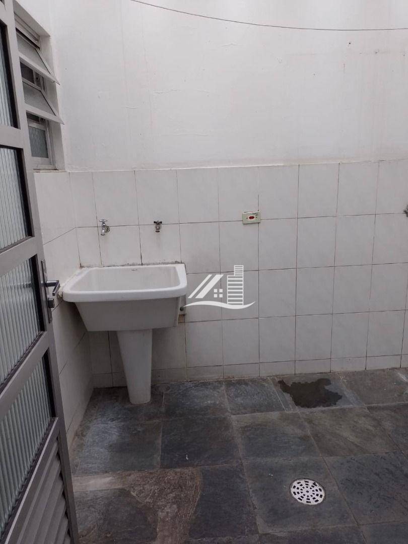 Casa à venda com 3 quartos, 327m² - Foto 20