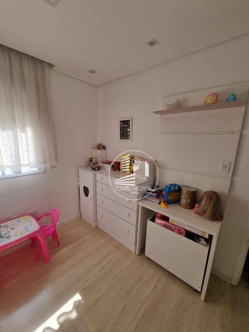 Apartamento à venda com 3 quartos, 81m² - Foto 13