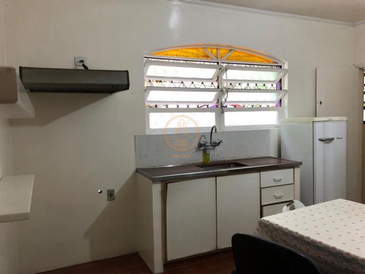 Casa para alugar com 3 quartos, 390m² - Foto 15