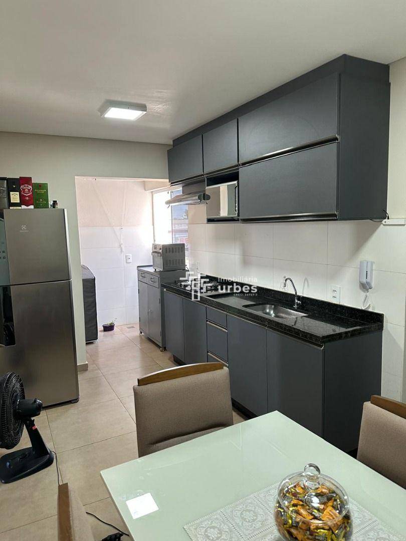 Apartamento à venda com 2 quartos, 62m² - Foto 2