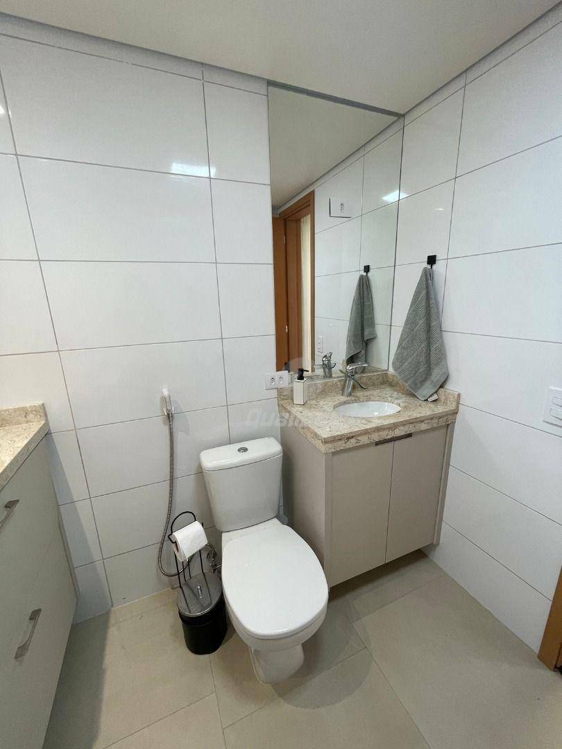 Apartamento à venda com 3 quartos, 218m² - Foto 14