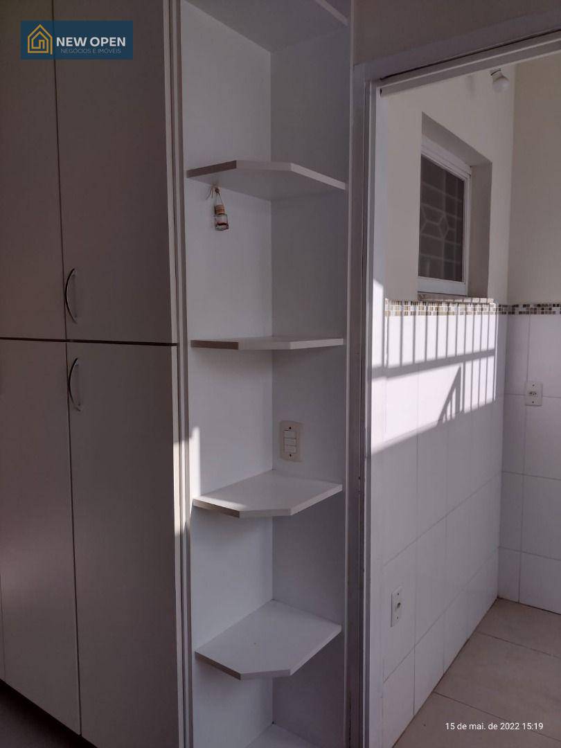 Casa à venda com 2 quartos, 90m² - Foto 3