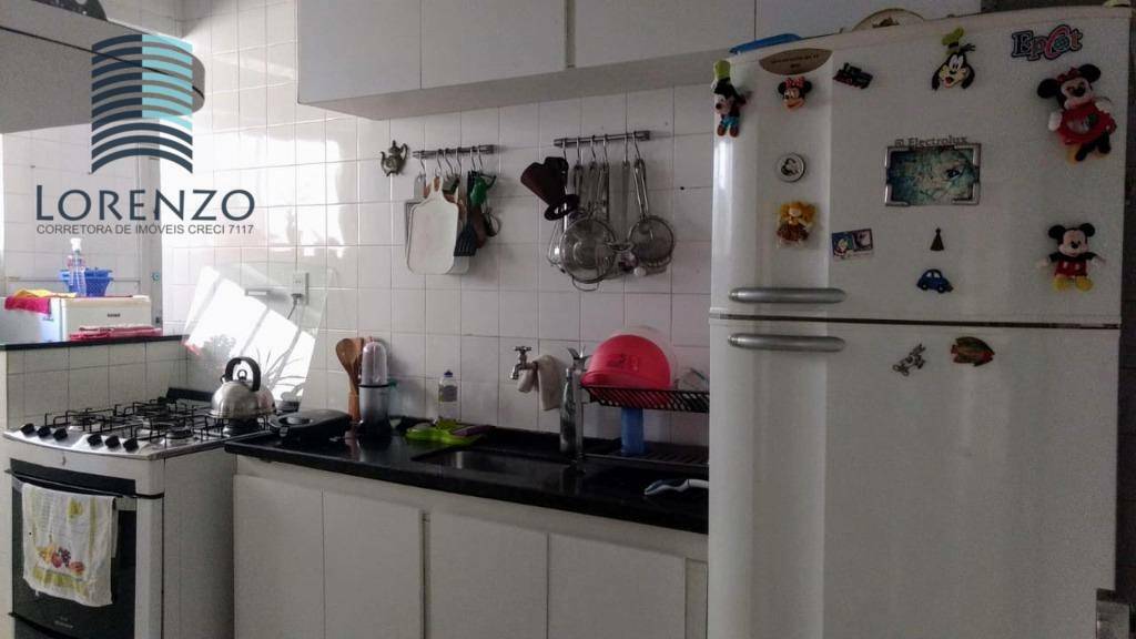 Apartamento à venda com 3 quartos, 120m² - Foto 4