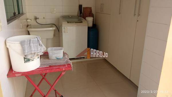 Sobrado à venda com 4 quartos, 220m² - Foto 12