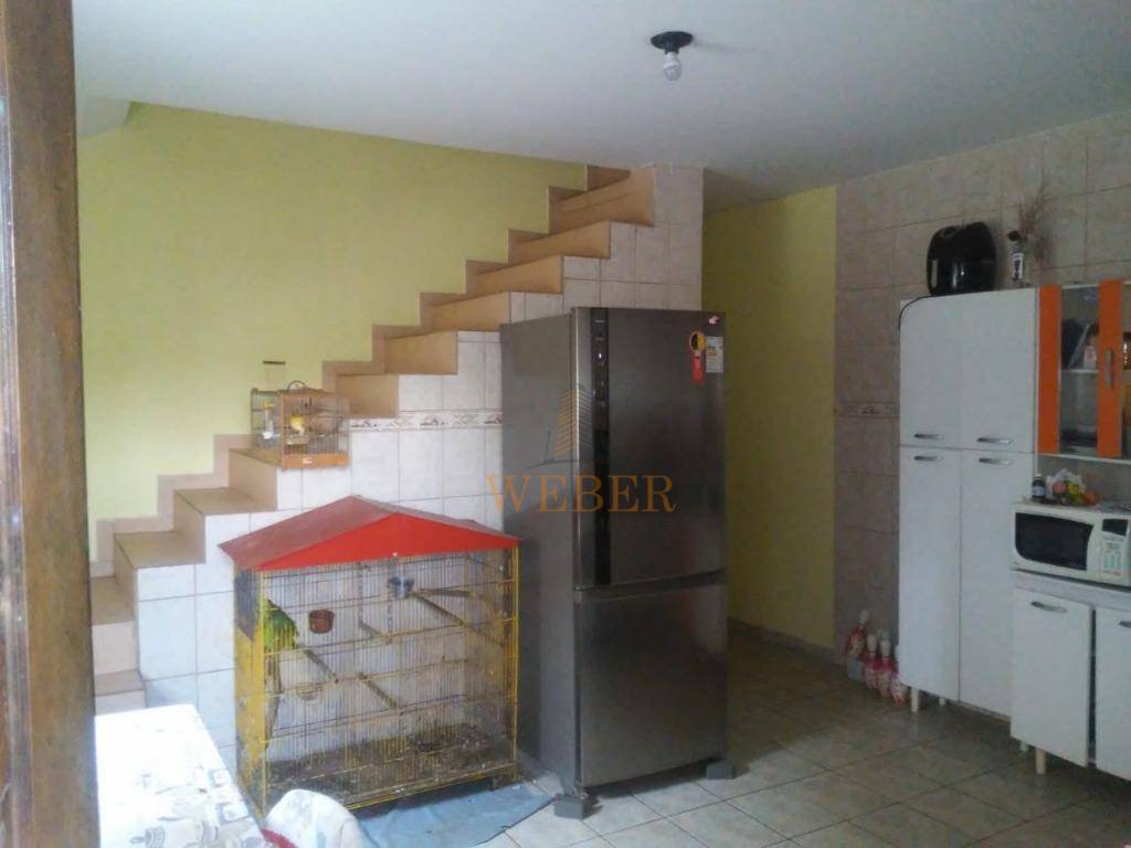 Casa à venda com 5 quartos, 130m² - Foto 11