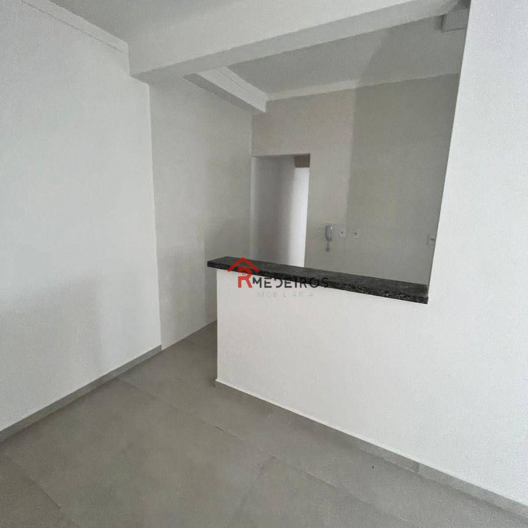 Apartamento à venda com 2 quartos, 65m² - Foto 2