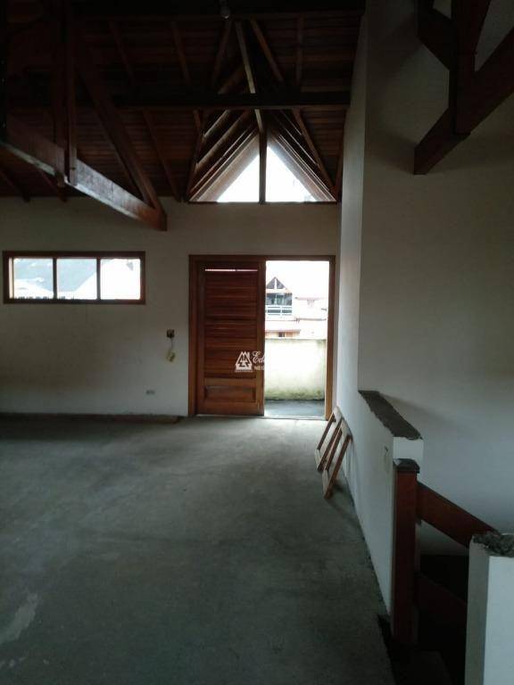 Sobrado à venda com 3 quartos, 250m² - Foto 17