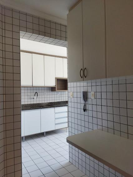 Apartamento à venda com 4 quartos, 136m² - Foto 13