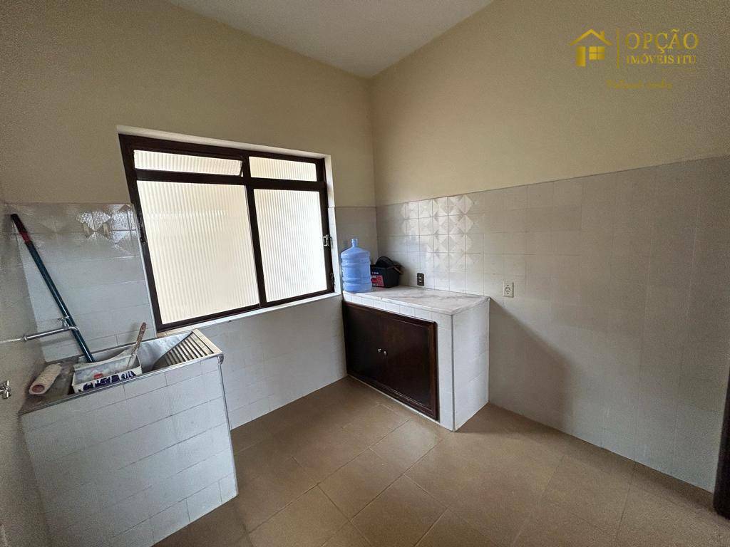 Casa à venda com 3 quartos, 337m² - Foto 18