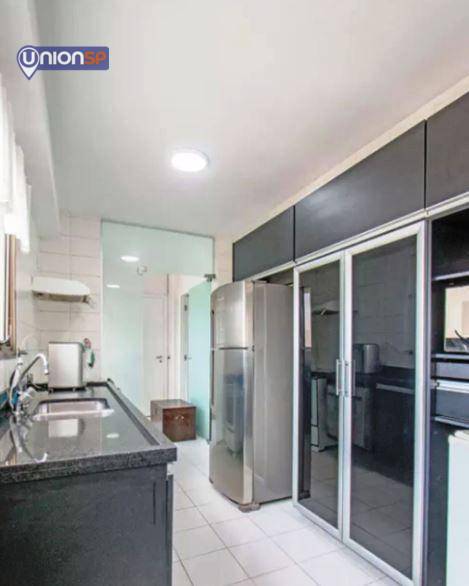 Apartamento à venda com 3 quartos, 147m² - Foto 13