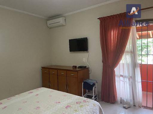 Casa à venda com 3 quartos, 230m² - Foto 26