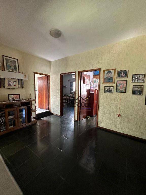 Sobrado à venda com 4 quartos, 300m² - Foto 19