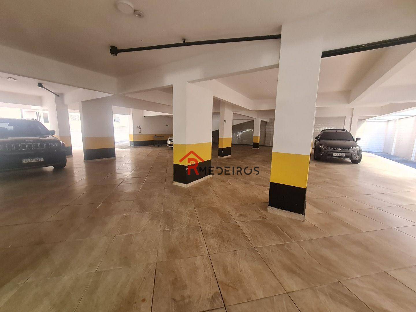 Apartamento à venda com 2 quartos, 75m² - Foto 29