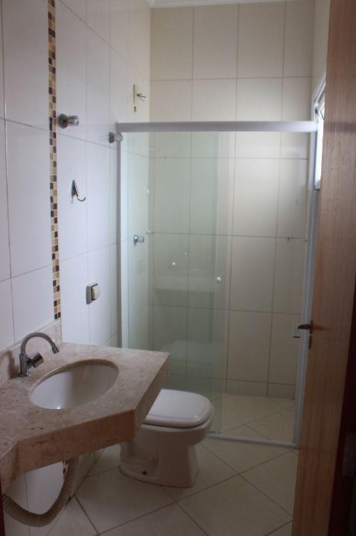 Apartamento à venda com 2 quartos, 67m² - Foto 13