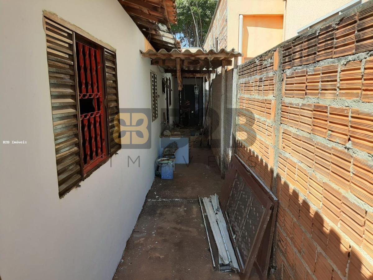 Casa à venda com 2 quartos, 125m² - Foto 5