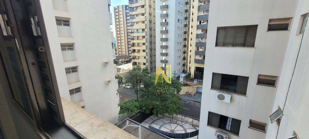 Apartamento à venda com 2 quartos, 98m² - Foto 4