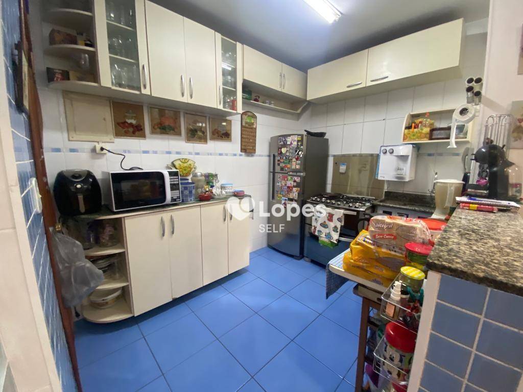 Apartamento à venda com 3 quartos, 106m² - Foto 4