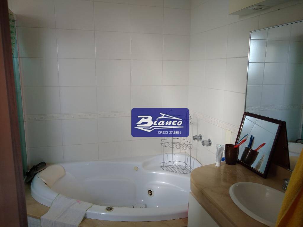 Apartamento à venda com 3 quartos, 144m² - Foto 24