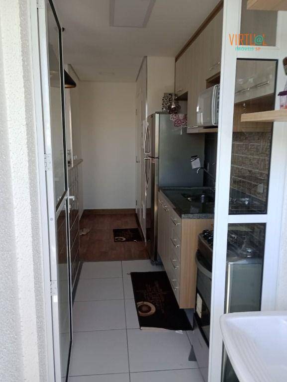 Apartamento à venda com 2 quartos, 43m² - Foto 2