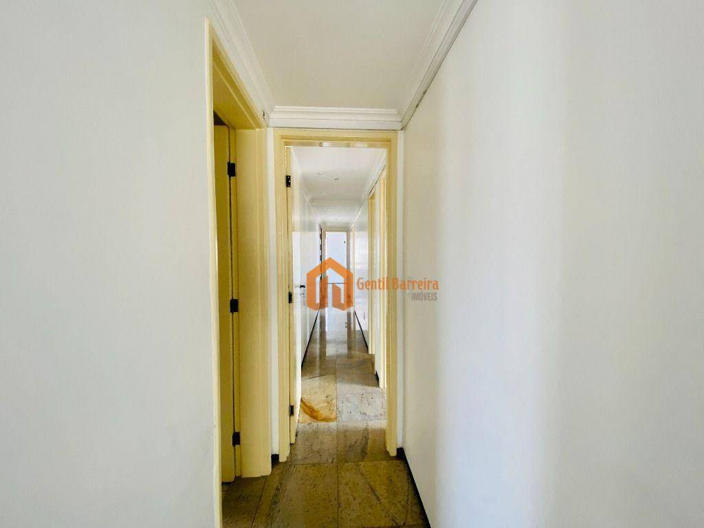 Apartamento à venda com 3 quartos, 165m² - Foto 11