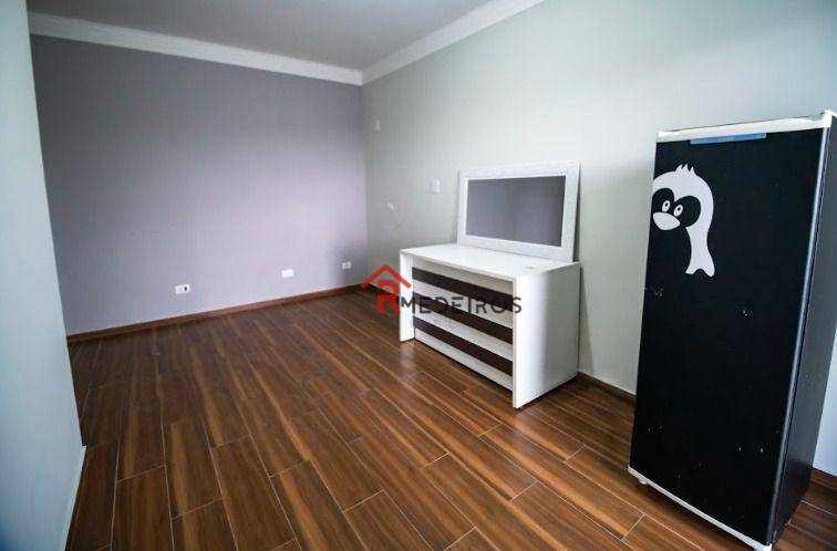 Sobrado à venda com 5 quartos, 350m² - Foto 9