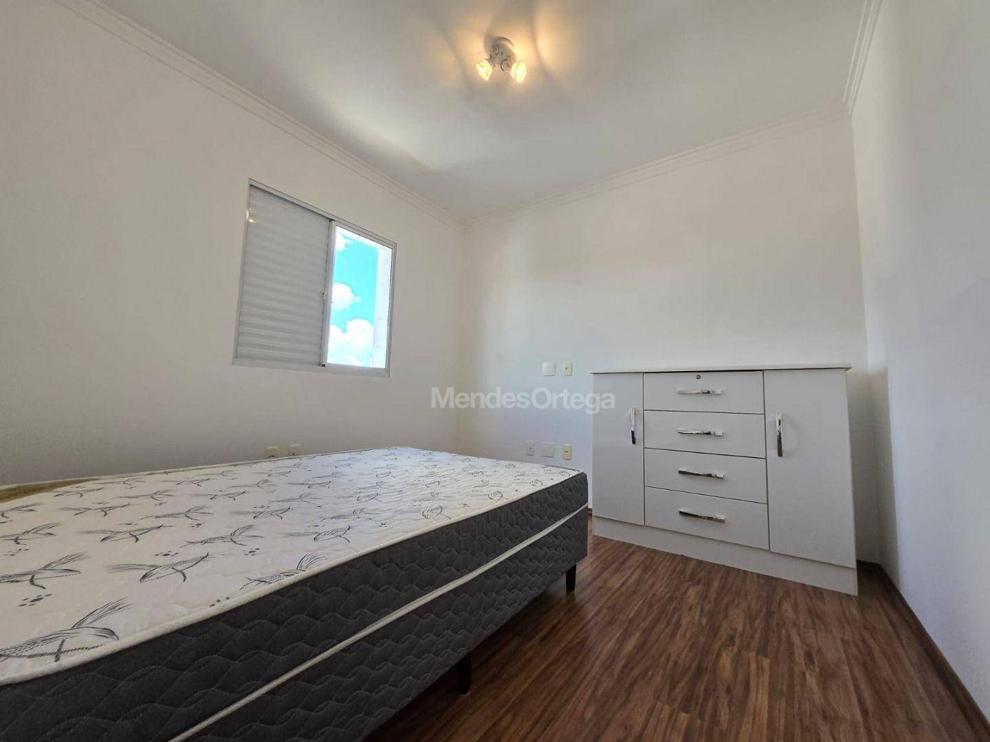 Apartamento para alugar com 3 quartos, 96m² - Foto 19