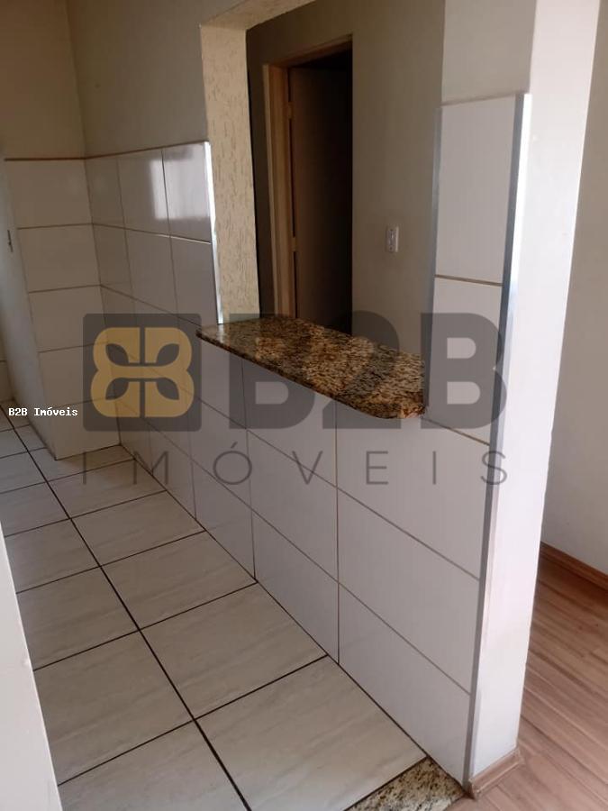 Apartamento à venda com 2 quartos, 42m² - Foto 4