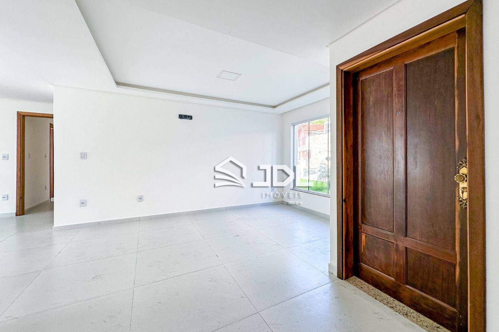 Casa à venda e aluguel com 4 quartos, 300m² - Foto 8