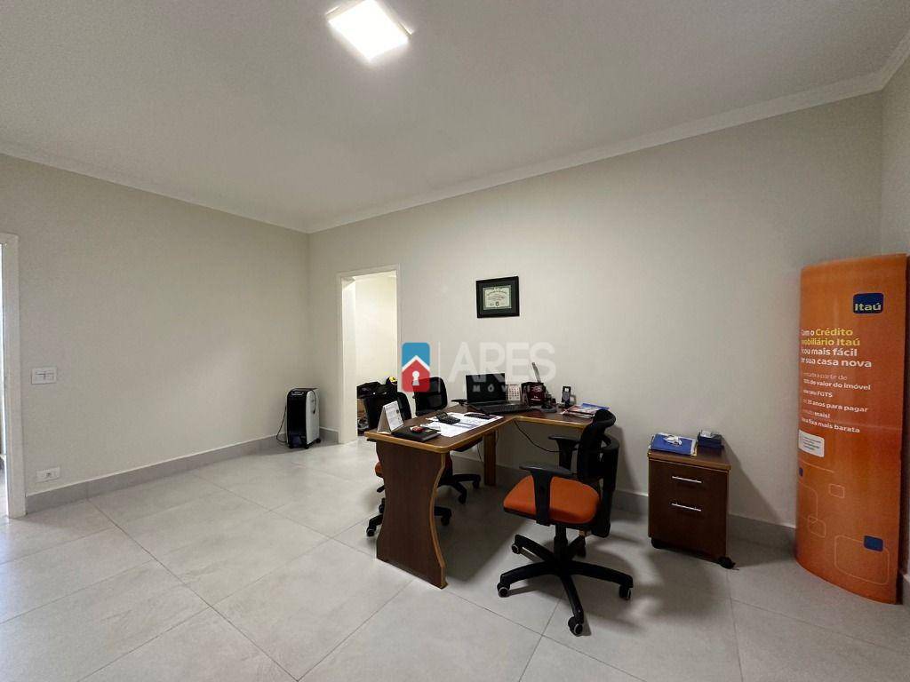 Casa à venda com 5 quartos, 300m² - Foto 17