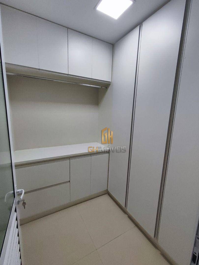 Apartamento à venda com 4 quartos, 159m² - Foto 13