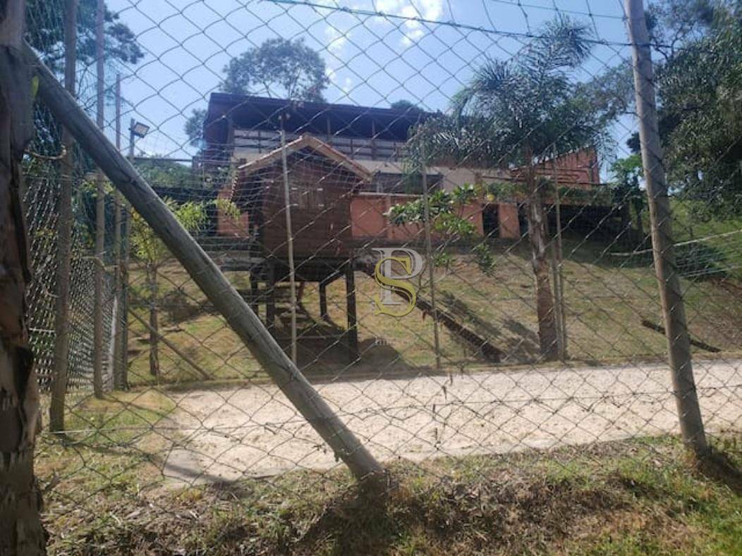 Chácara à venda com 5 quartos, 210m² - Foto 24