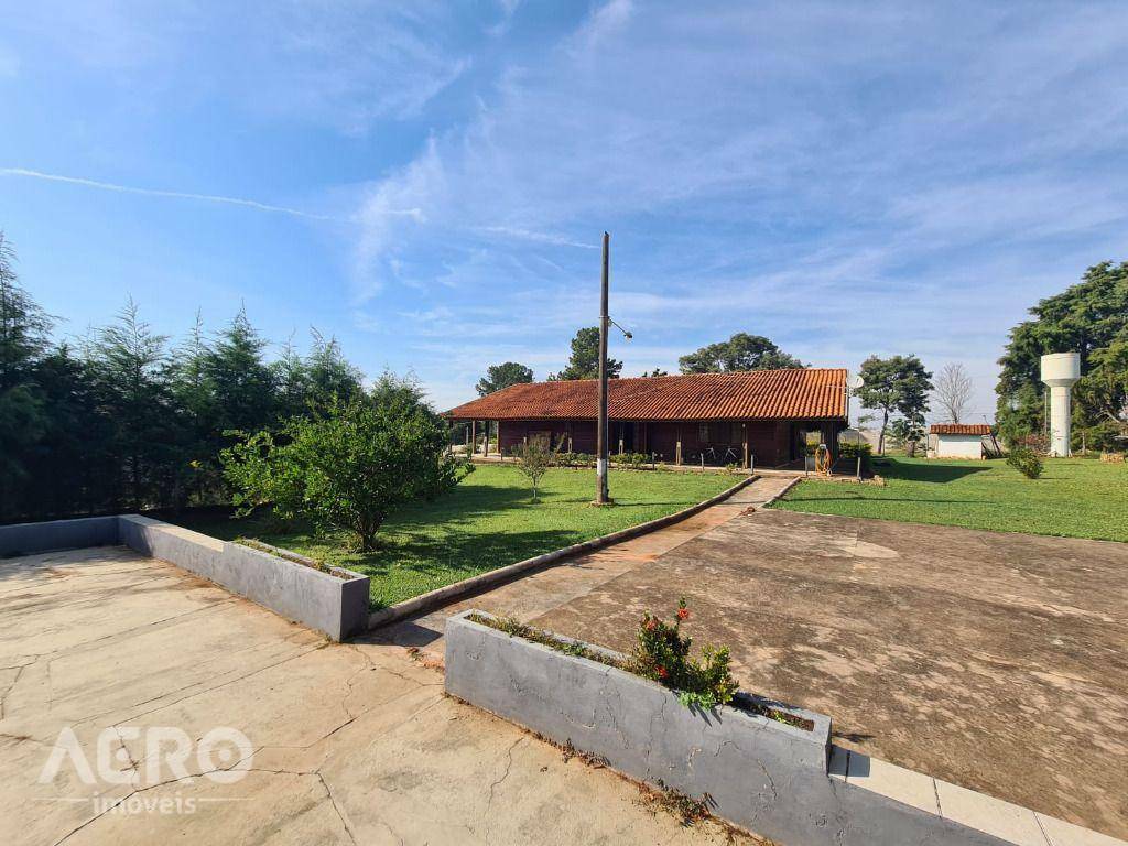 Chácara à venda com 3 quartos, 300m² - Foto 35