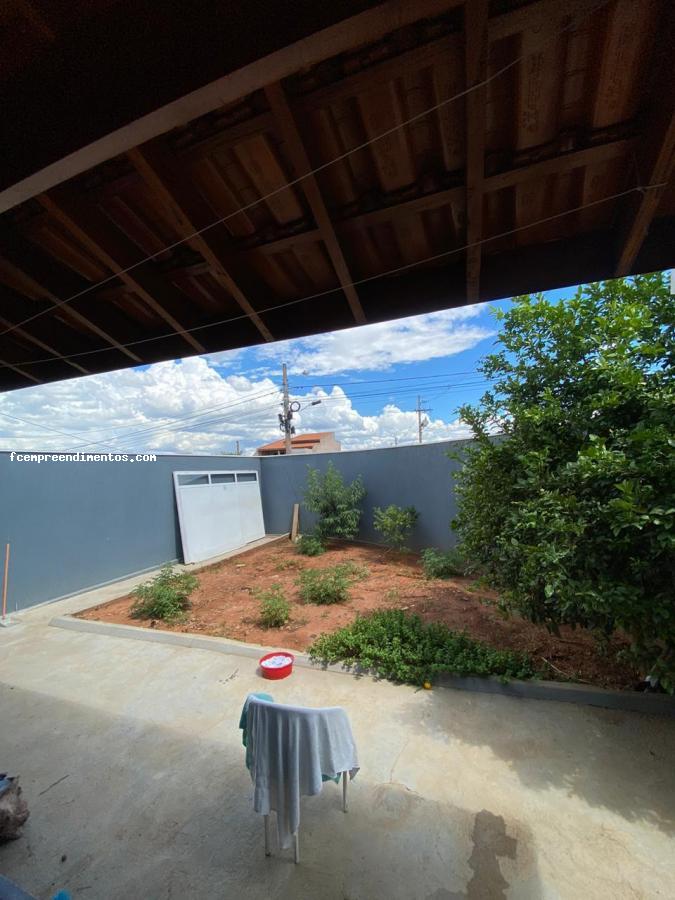 Casa à venda com 2 quartos, 244m² - Foto 11