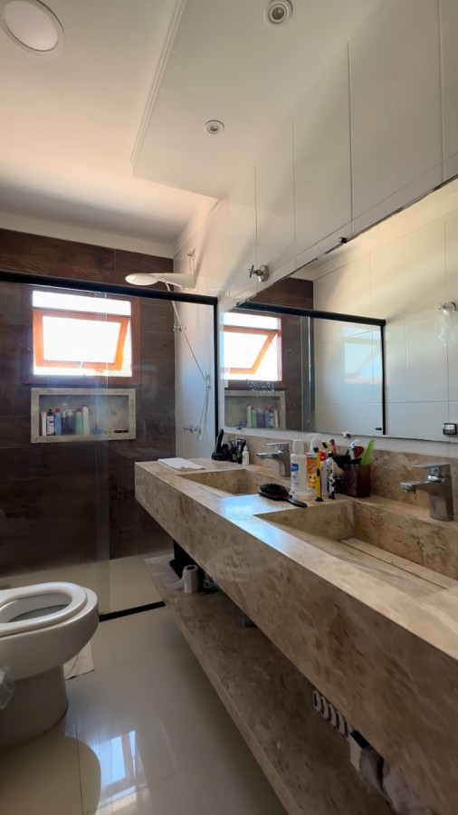 Casa à venda com 5 quartos, 350m² - Foto 9