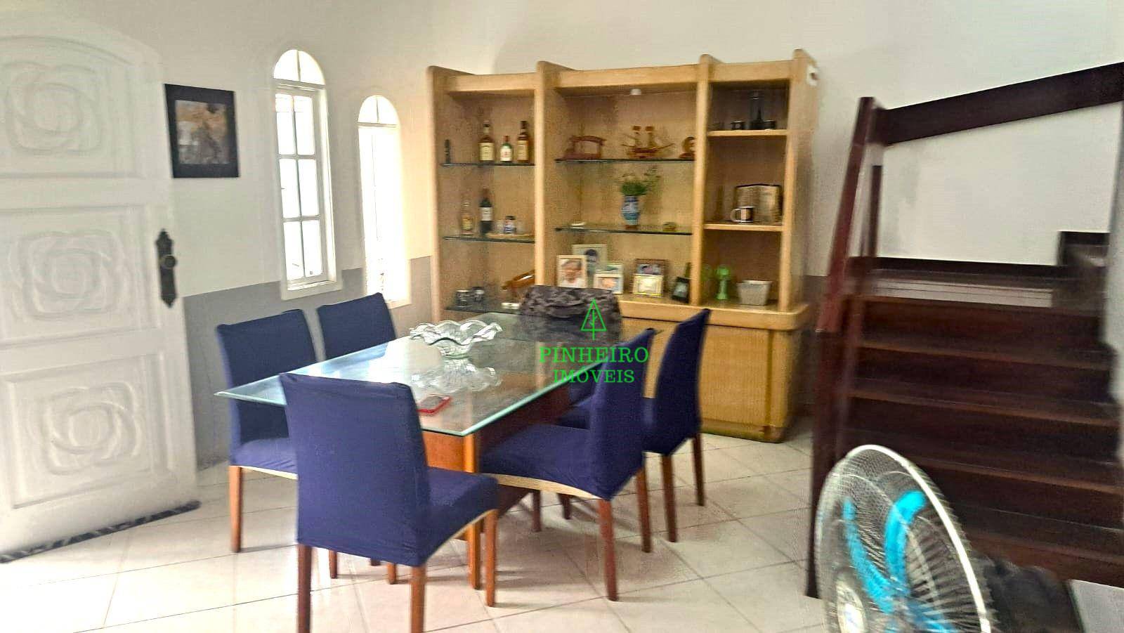 Casa à venda com 4 quartos, 351m² - Foto 11