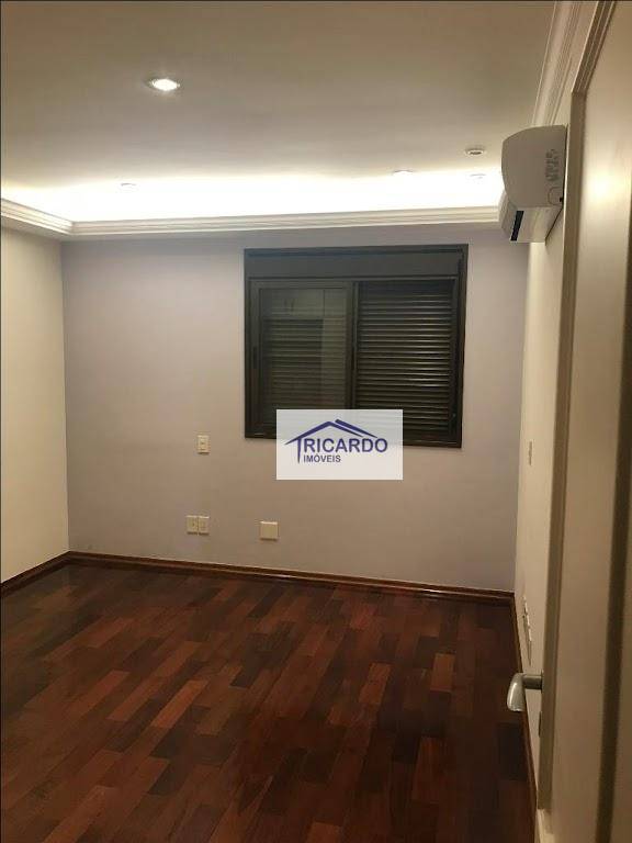 Sobrado à venda com 4 quartos, 550m² - Foto 17