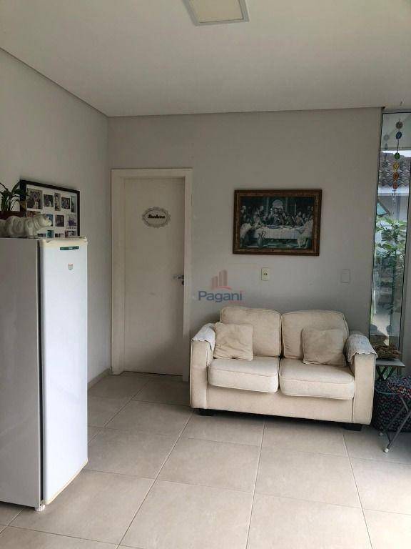 Casa à venda com 3 quartos, 257m² - Foto 22