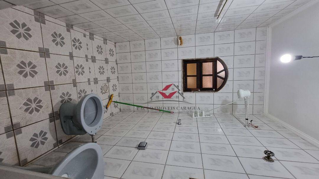 Casa de Condomínio à venda com 4 quartos, 232m² - Foto 29