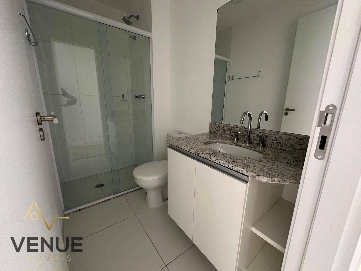 Apartamento à venda com 2 quartos, 67m² - Foto 13