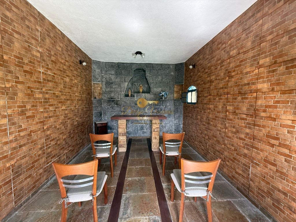 Casa à venda com 11 quartos, 1400m² - Foto 49