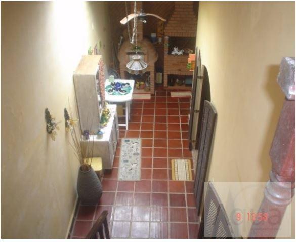 Casa à venda com 4 quartos, 250m² - Foto 18